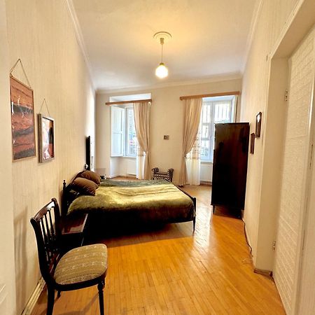 Authentic Old Tbilisi Apartment Dış mekan fotoğraf